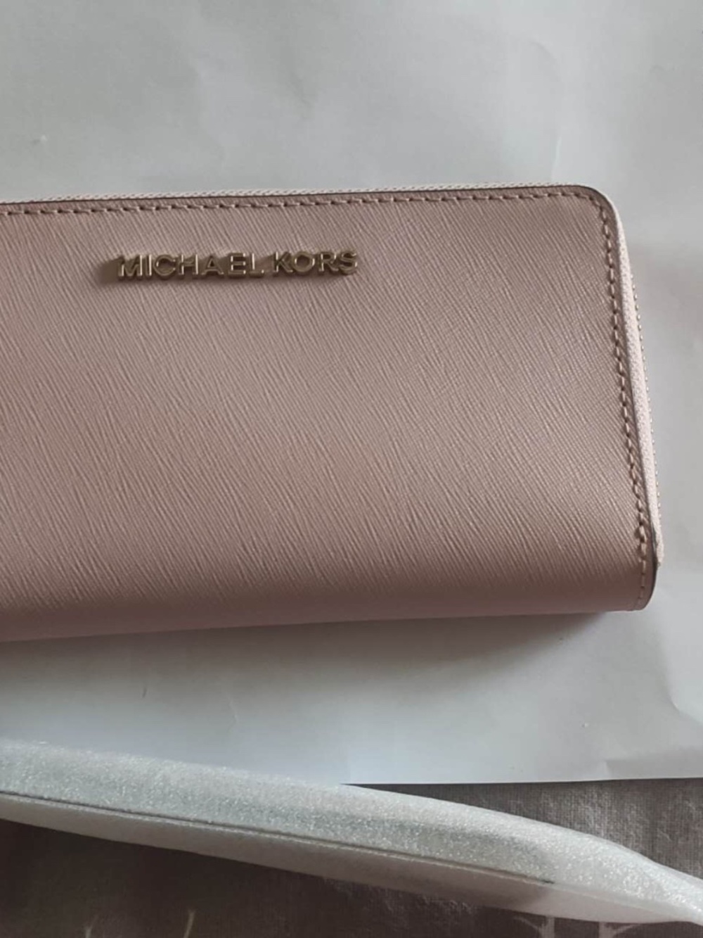 NWT Michael Kors Jet Set Travel Large Zip Around Phone Wallet Blossom Pink Leath